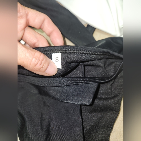 2-PC BIKINI LamourLove Bikini Halter Triangle Padded Black & White, SMALL ~ NWT - Picture 6 of 6